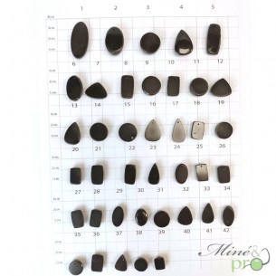 Spinelle noir - cabochons percés