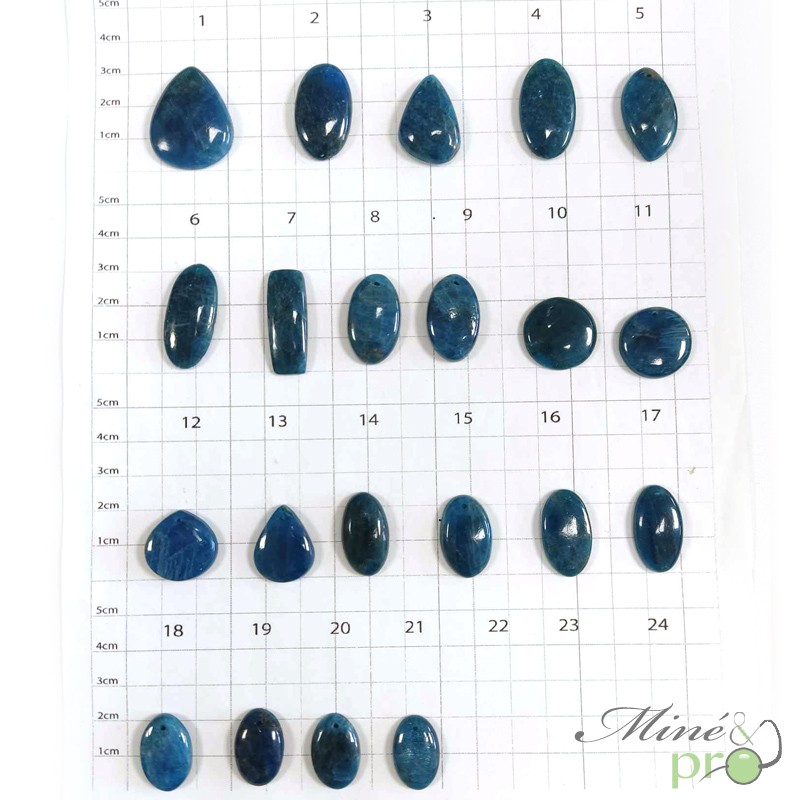 Apatite A - cabochons percés