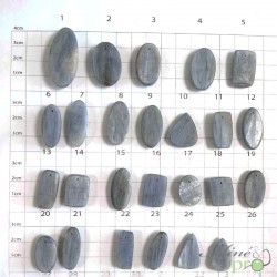 Cyanite disthène - cabochons percés