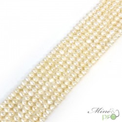 Nacre en perles ovales 4mm - fil complet