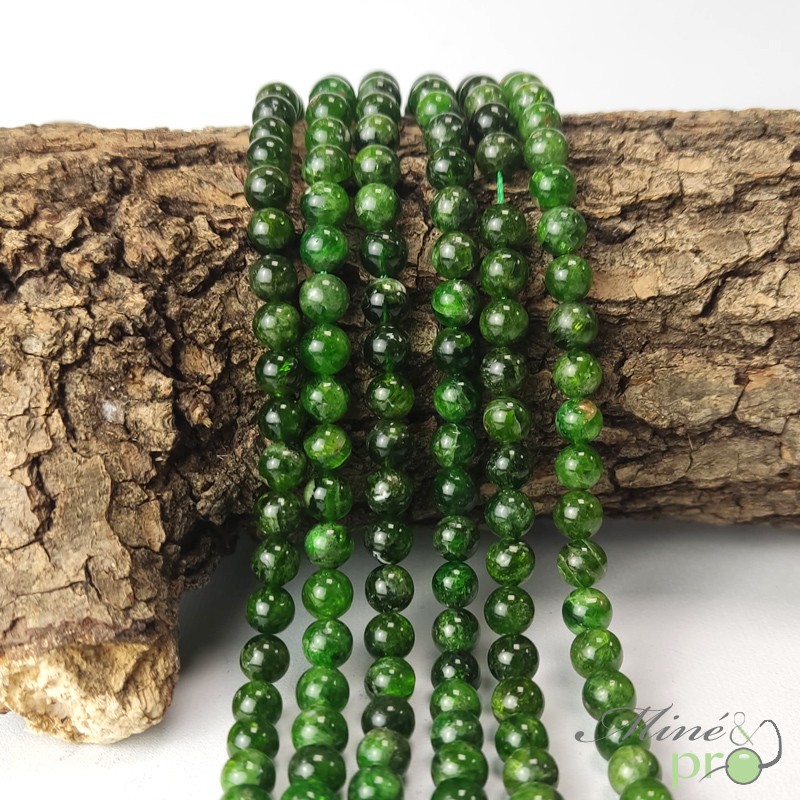 Diopside en perles rondes 6mm - fil complet